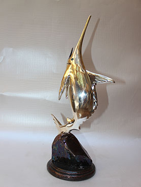 PEZ VELA MEDIANO EN ARTESANÍAS DE PLATA 