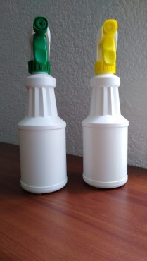 BOTELLA DE 1 LITRO CON ASPERSOR 