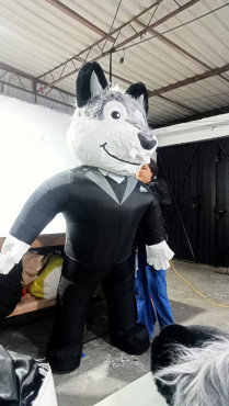 LOBO, PUBLICIDAD INFLABLE