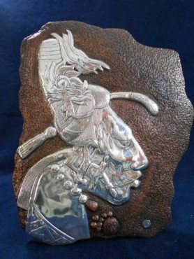 LÁPIDA ROSTRO MAYA ARTESANÍAS EN PLATA