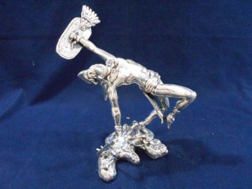 CABALLERO ÁGUILA CAÍDO,en  artesanías de plata .