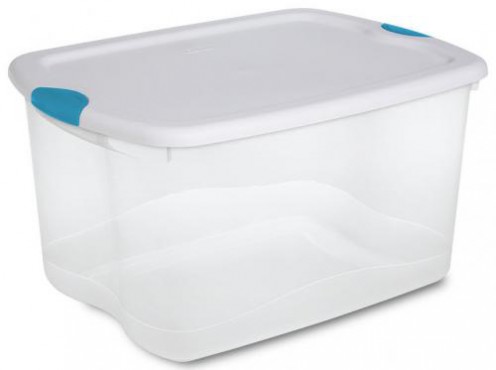 Caja Bajo Cama Sterilite 62 Litros Llantas y Tapa con Broches Azul