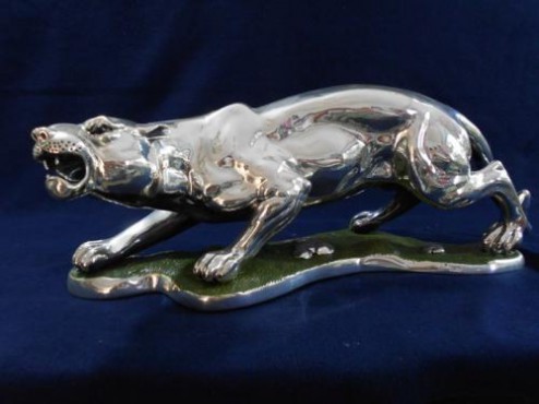 PANTERA LISA CON BASE ARTESANÍAS EN PLATA